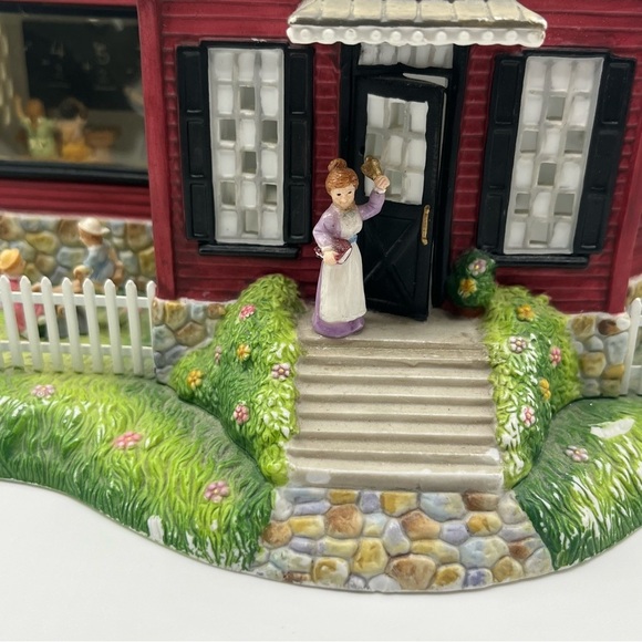 PartyLite Olde World Village Tea Light House #5 School House Exclusive - Picture 10 of 16